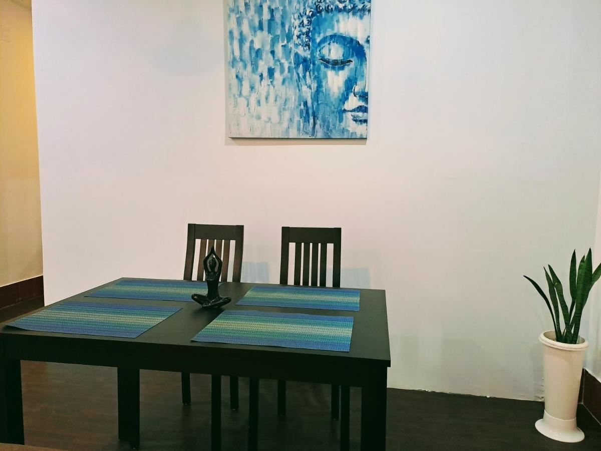 Strawberry Swing Homestay Guwahati Buitenkant foto